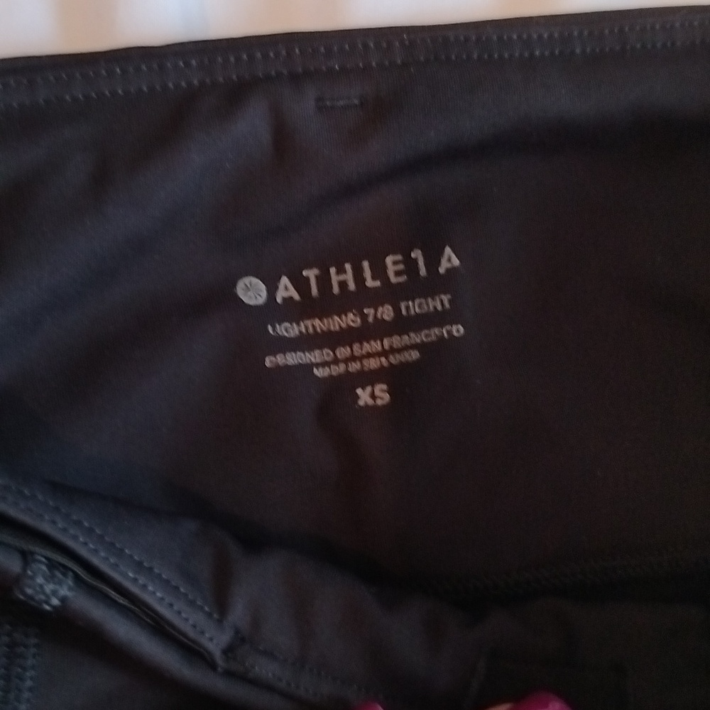 Like New Athleta Black High-Waist Lightning 7/8 Leggings - XS - Picture 3 of 6
